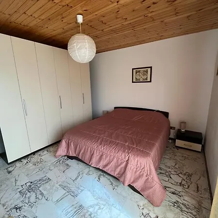 Villamarinapigra View Apartment Pigra